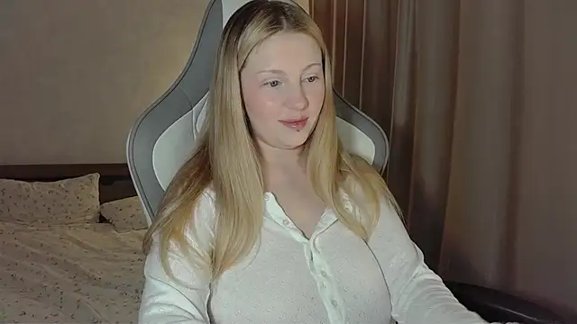 Snapshot of x_ivy_x chatting on 19, 2, 2026 x ivy x online show from 19, 2, 2026