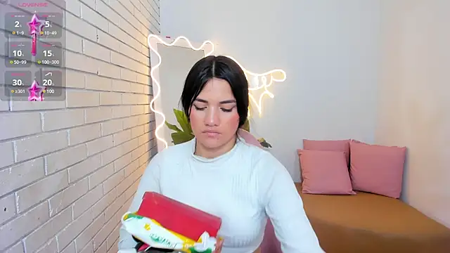 Chiara tay online show from 10, 2, 2025