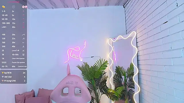 Chiara tay online show from 10, 3, 2025