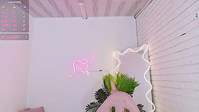 Chiara tay online show from 23, 3, 2025