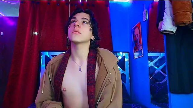 Luke Howland online show from 4, 3, 2025