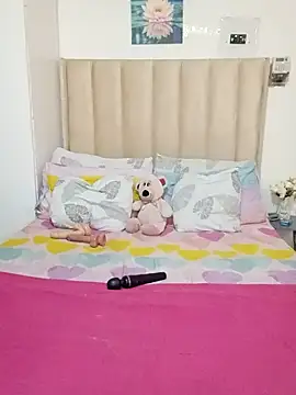 charmainexxx online show from 28, 4, 2026