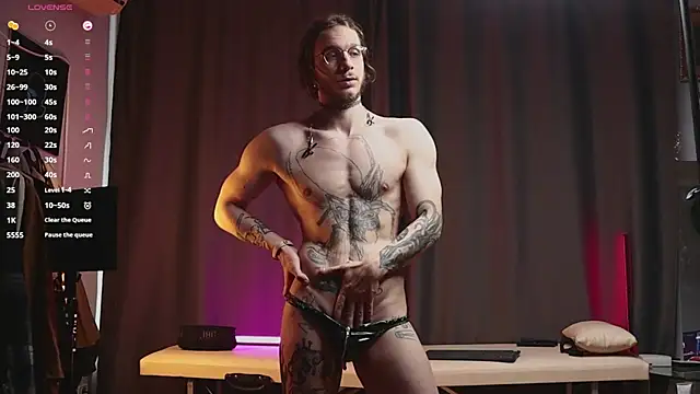 pleasure8869 online show from 14, 2, 2025