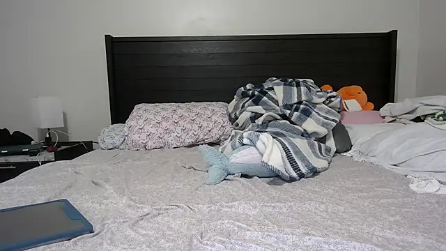 QueenLolaX online show from 11, 1, 2026