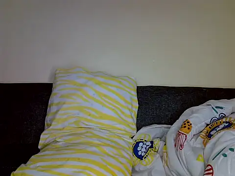 Snapshot of Oliviia_ chatting on 15, 12, 2024 Oliviia  online show from 15, 12, 2024