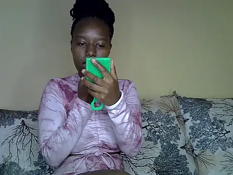 Snapshot of Oliviia_ chatting on 18, 1, 2025 Oliviia  online show from 18, 1, 2025