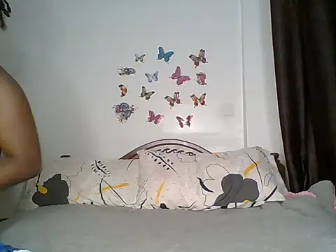 Snapshot of Oliviia_ chatting on 8, 9, 2025 Oliviia  online show from 8, 9, 2025