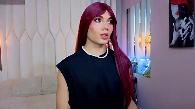 Megan Do Santos online show from 16, 4, 2026