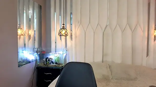 Megan Do Santos online show from 30, 5, 2026