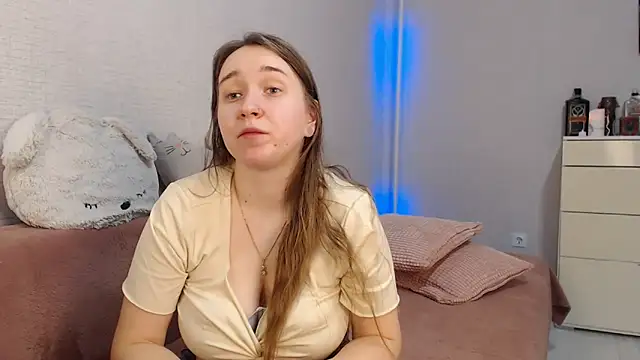 lovely hayley online show from 21, 1, 2025