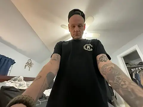 VixyGang online show from 4, 3, 2026