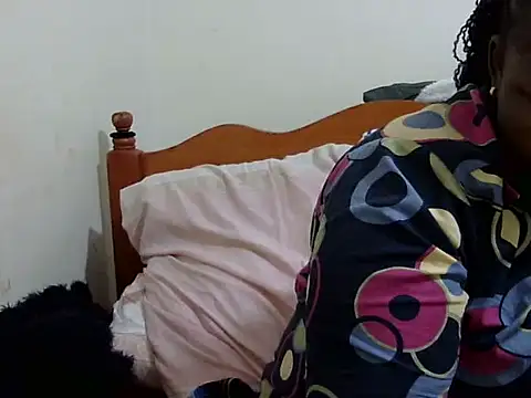 Snapshot of Pretty_lilly02 chatting on 9, 11, 2025 Pretty lilly02 online show from 9, 11, 2025