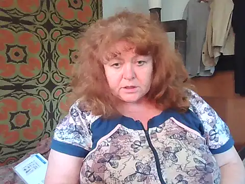 Snapshot of RoseRed69 chatting on 24, 9, 2025 RoseRed69 online show from 24, 9, 2025