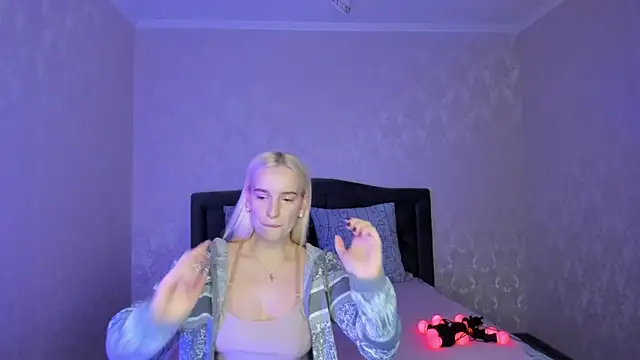 Amanda054 online show from 4, 3, 2025