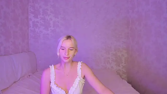 Amanda054 online show from 10, 9, 2025