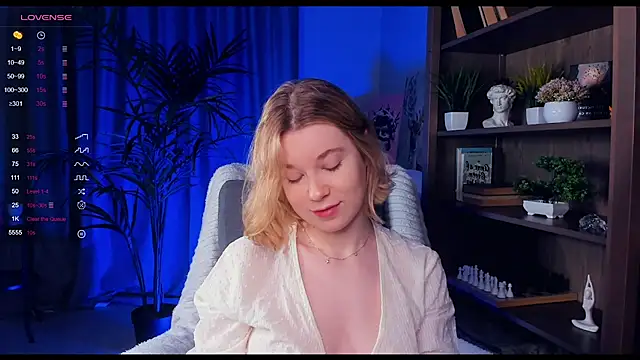 Snapshot of PollyHathor chatting on 11, 1, 2025 PollyHathor online show from 11, 1, 2025