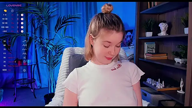 Snapshot of PollyHathor chatting on 22, 2, 2025 PollyHathor online show from 22, 2, 2025
