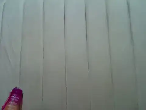 Queen loveer online show from 6, 3, 2025