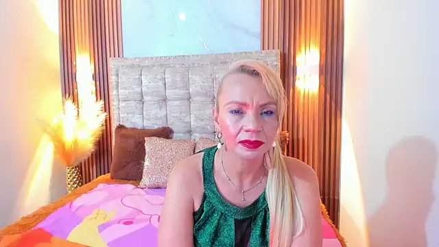 AnastasiaTaylor  online show from 18, 2, 2025