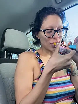 myloveforyouu online show from 17, 3, 2025