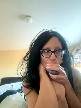 myloveforyouu online show from 6, 11, 2025