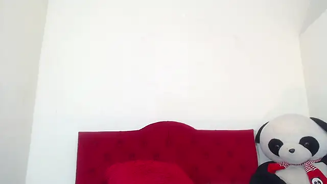 Luluu 08 online show from 15, 1, 2025