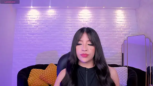 ValeriaRiveraX online show from 28, 11, 2025