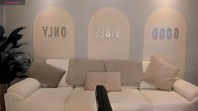 MariaHerrera  online show from 27, 12, 2024