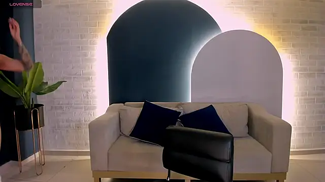 MariaHerrera  online show from 28, 11, 2025