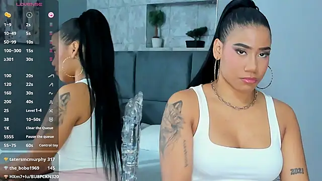 Snapshot of Salome_Diaz_ chatting on 4, 3, 2025 Salome Diaz  online show from 4, 3, 2025