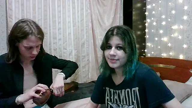 Snapshot of Crystal_Love_Porn chatting on 27, 12, 2024 Crystal Love Porn online show from 27, 12, 2024