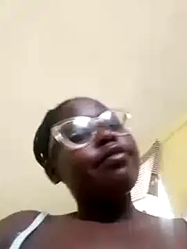 Sweetcecie01 online show from 14, 3, 2025