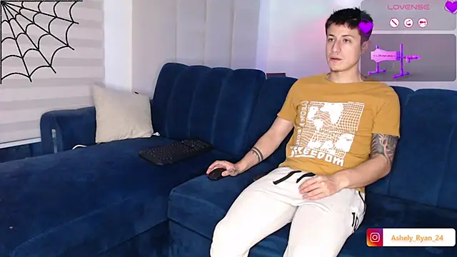 ashely ryan24 online show from 28, 10, 2025