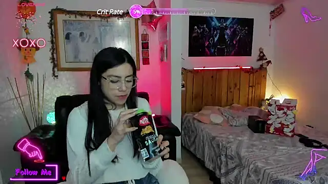 LauGrayJ online show from 5, 1, 2025