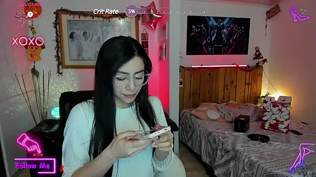 LauGrayJ online show from 6, 1, 2025