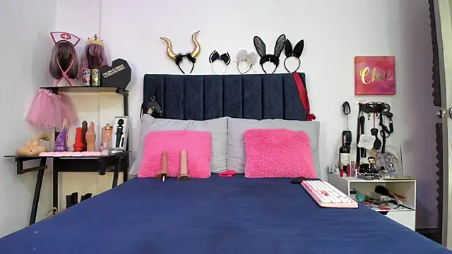 emmily giraldo online show from 17, 7, 2026