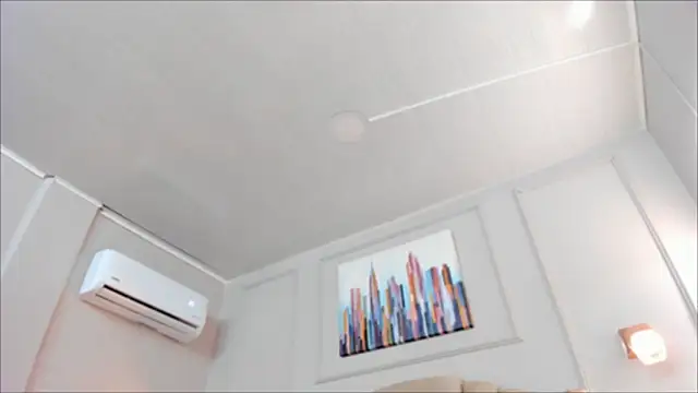 bigboobsnaughty1 online show from 5, 3, 2026