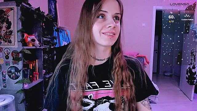 NaniMoore online show from 28, 1, 2025