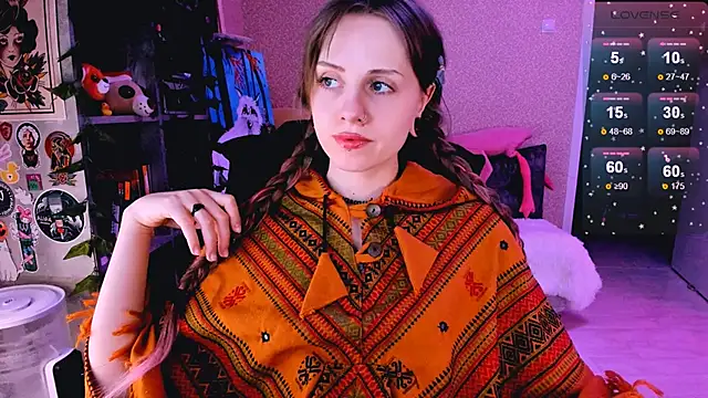 NaniMoore online show from 16, 3, 2025