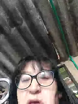 clarita 01 online show from 11, 11, 2025