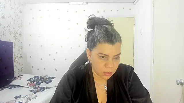 Snapshot of vikyadams chatting on 12, 5, 2026 vikyadams online show from 12, 5, 2026