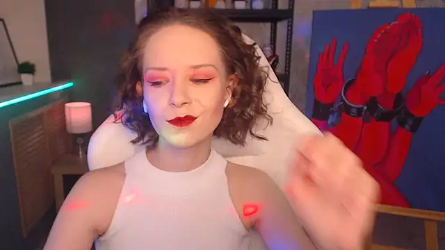 FascinatingEyess online show from 3, 2, 2025