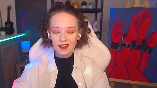 FascinatingEyess online show from 25, 2, 2025