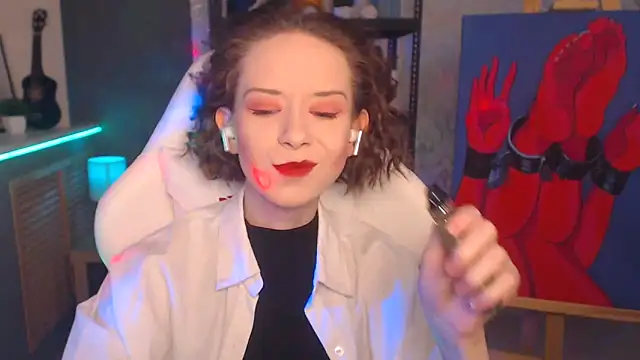 FascinatingEyess online show from 2, 3, 2025