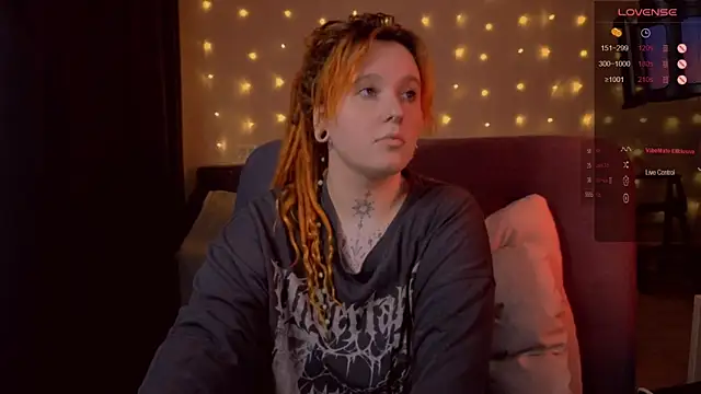 Snapshot of The_Full_Red_Moon chatting on 16, 2, 2026 The Full Red Moon online show from 16, 2, 2026