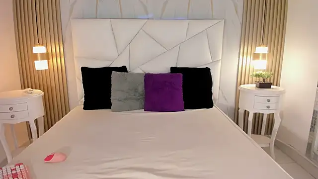 belacampbell online show from 16, 9, 2025