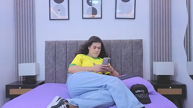 Snapshot of Luciana_Ortiz1 chatting on 24, 6, 2026 Luciana Ortiz1 online show from 24, 6, 2026