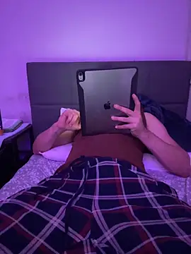 Snapshot of Daniel2zuZ chatting on 10, 10, 2025 Daniel2zuZ online show from 10, 10, 2025