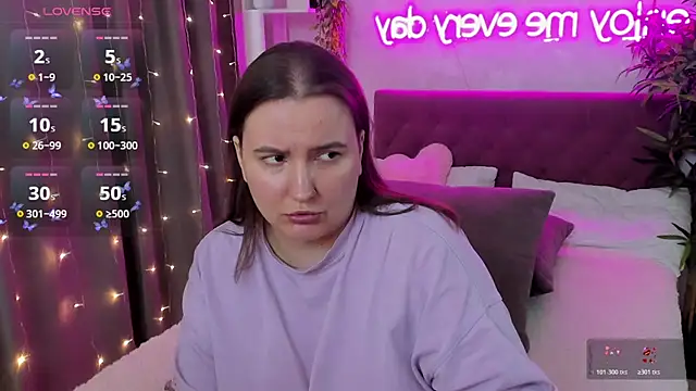 FeralPeach online show from 18, 4, 2026