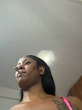 Snapshot of Rose_berry chatting on 13, 5, 2026 Rose berry online show from 13, 5, 2026